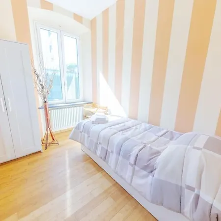 Parcheggio Gratuito Vicino Al Mare Con Giardino Privato E Comfort Esclusivi.